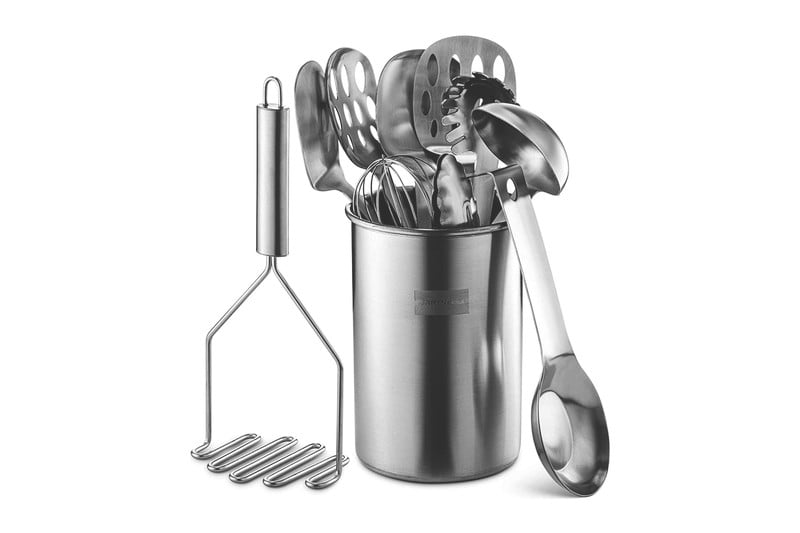 Bartnelli's kitchen utensils set.